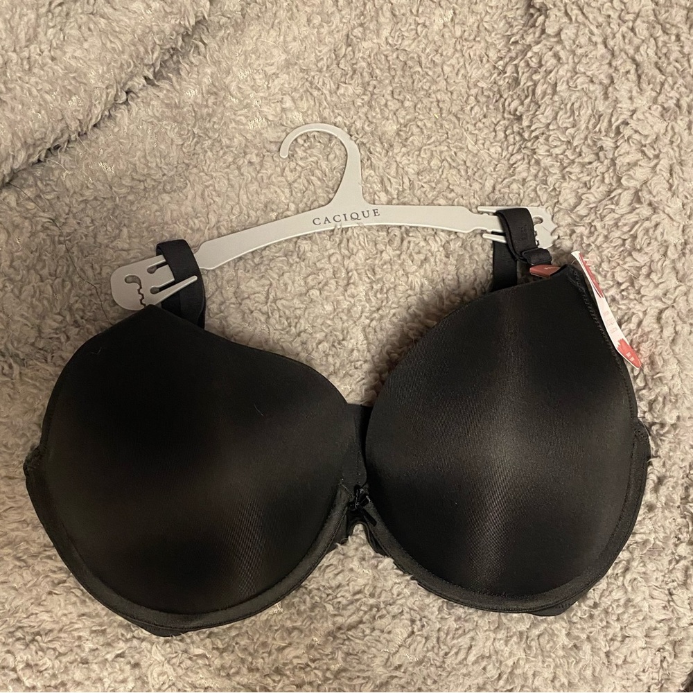 Cacique Black boost plunge bra